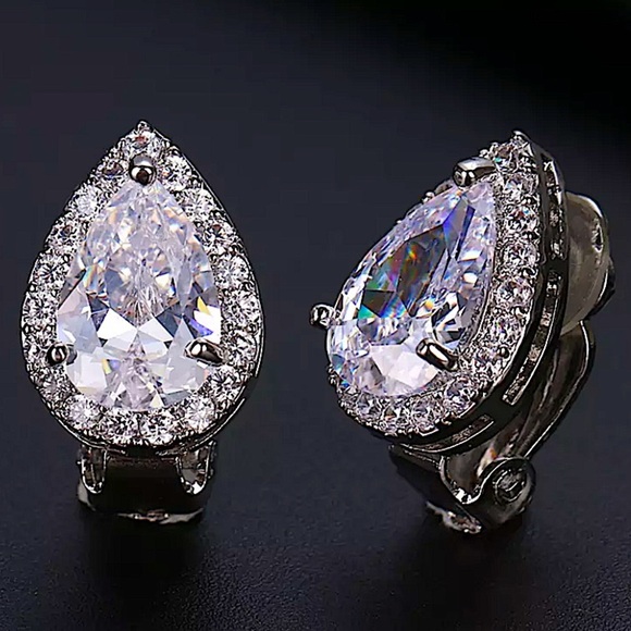 14K White Gold Plated Water Drop Tear Drop Pear Diamond Earrings - Picture 1 of 6
